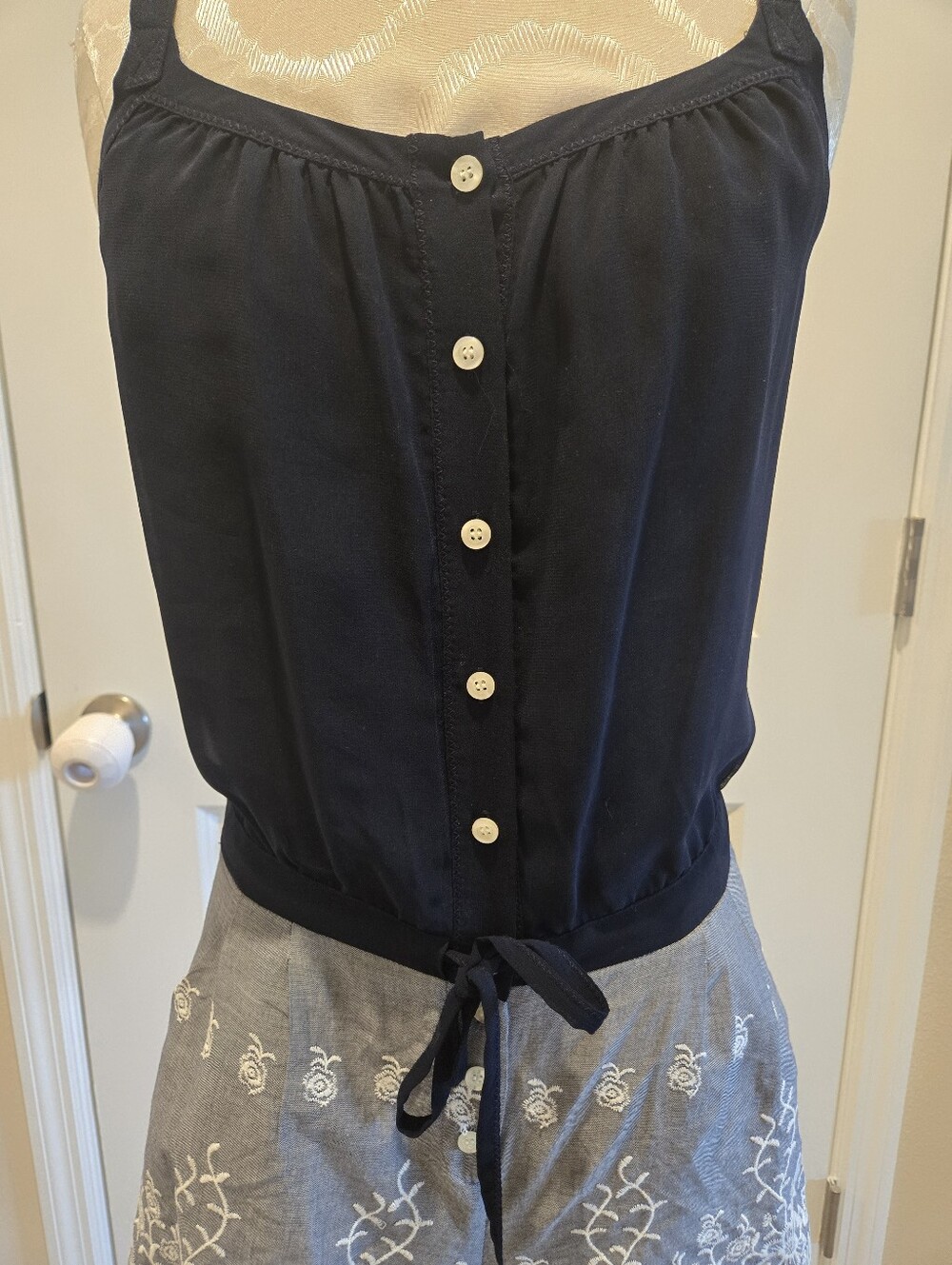 Rachel Roy Navy Blue Sleeveless Button Front Romper with Embroideredy, Size 2 - Picture 4 of 11